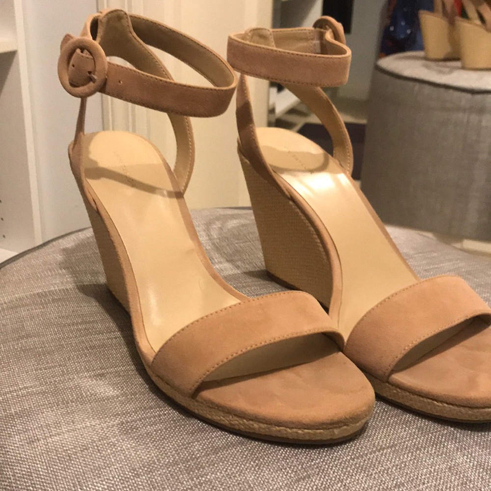 Platform suede wedge sandal